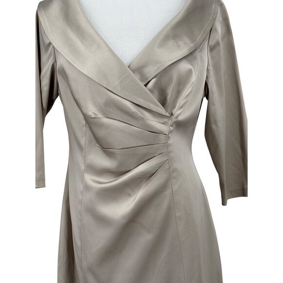 Elegant Satin Champagne Knee-Length Cocktail Dress With 3/4 Sleeves & Ruched Det - Picture 6 of 10